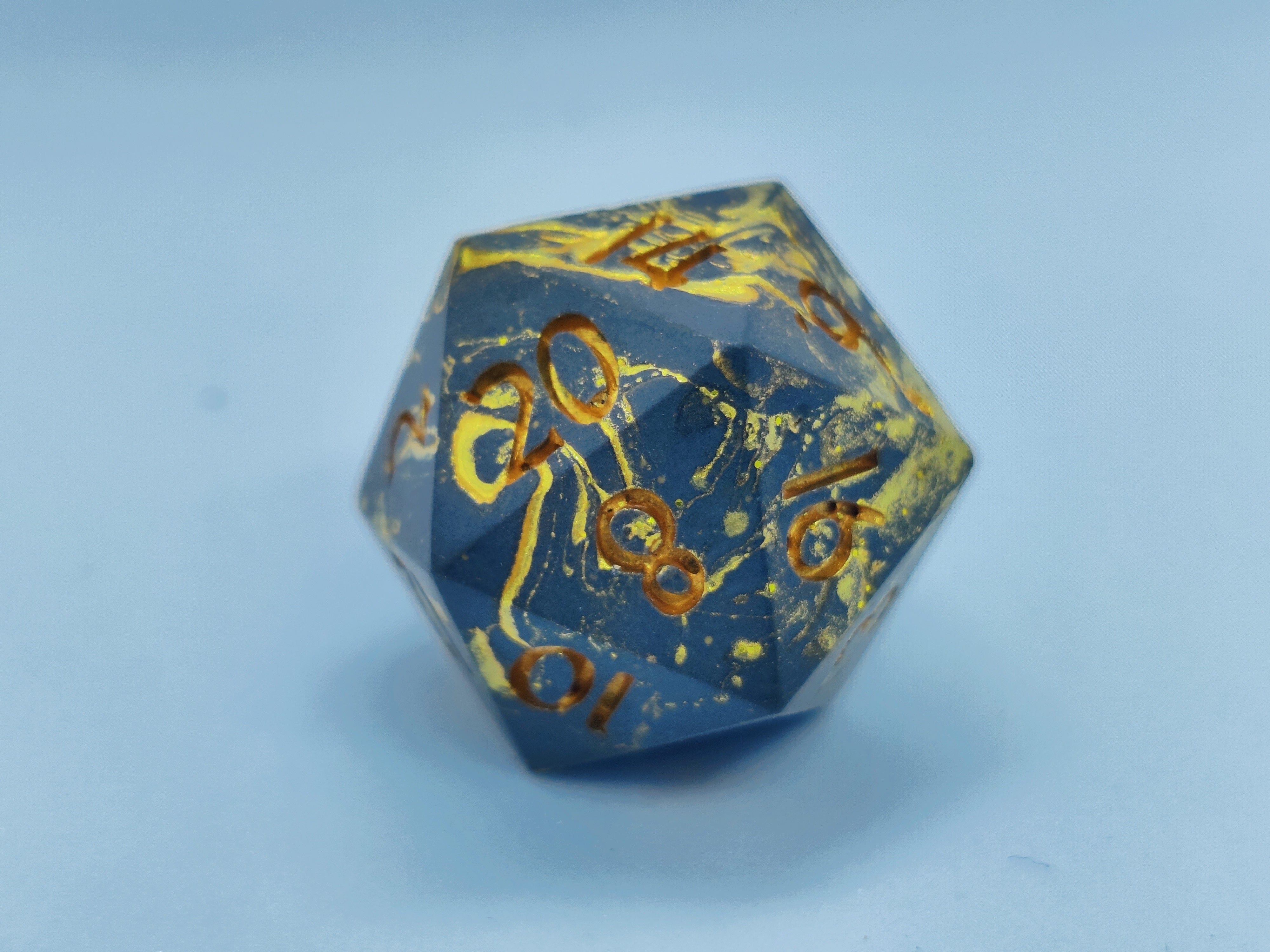 Nordicdice_X_Thydice Nordicdice_& Dark Marble terningesæt, Gold Edition