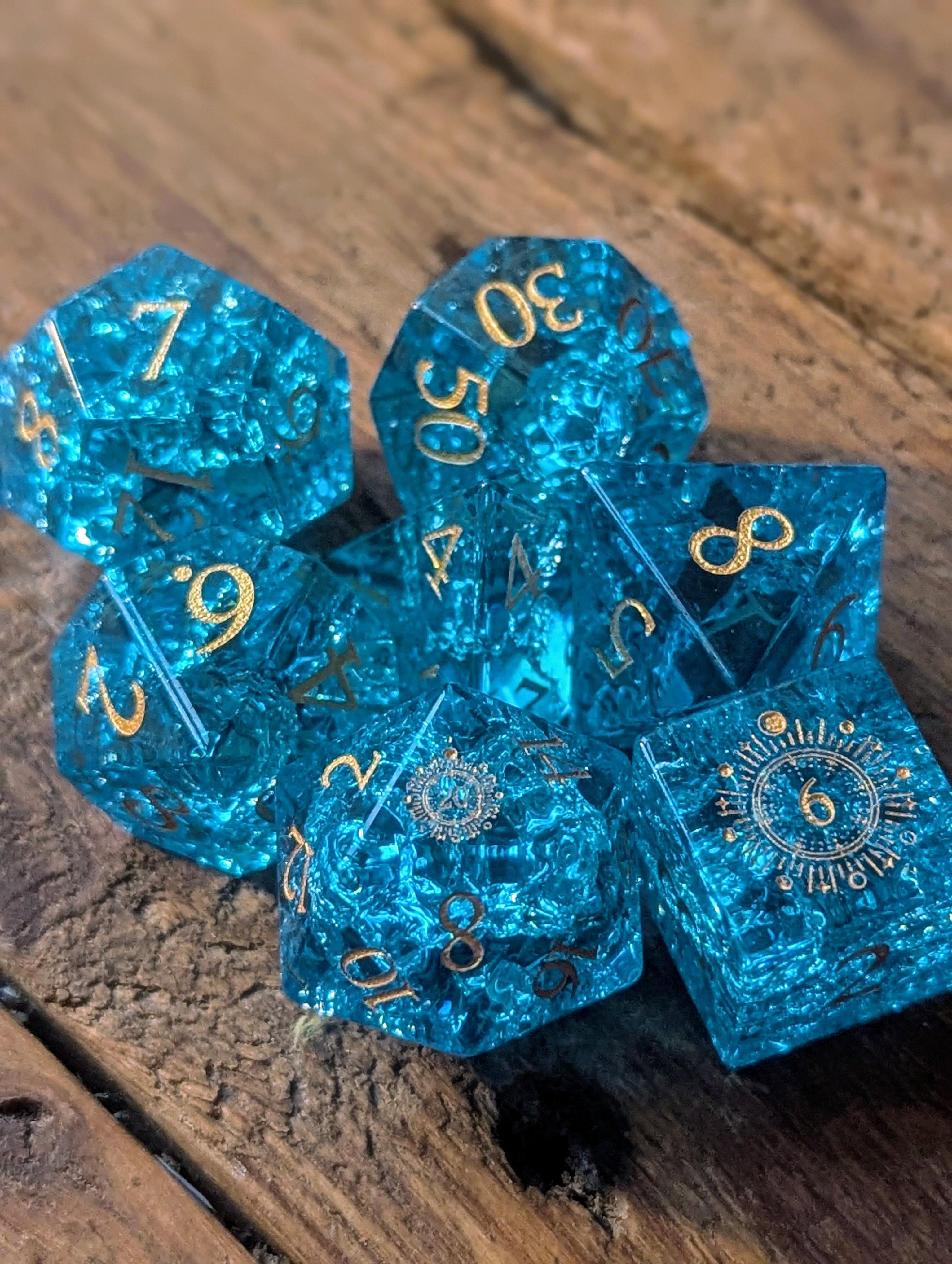 NordicDice Ædelsten og Krystal Blue Moon child - roleplaying dice Exclusive