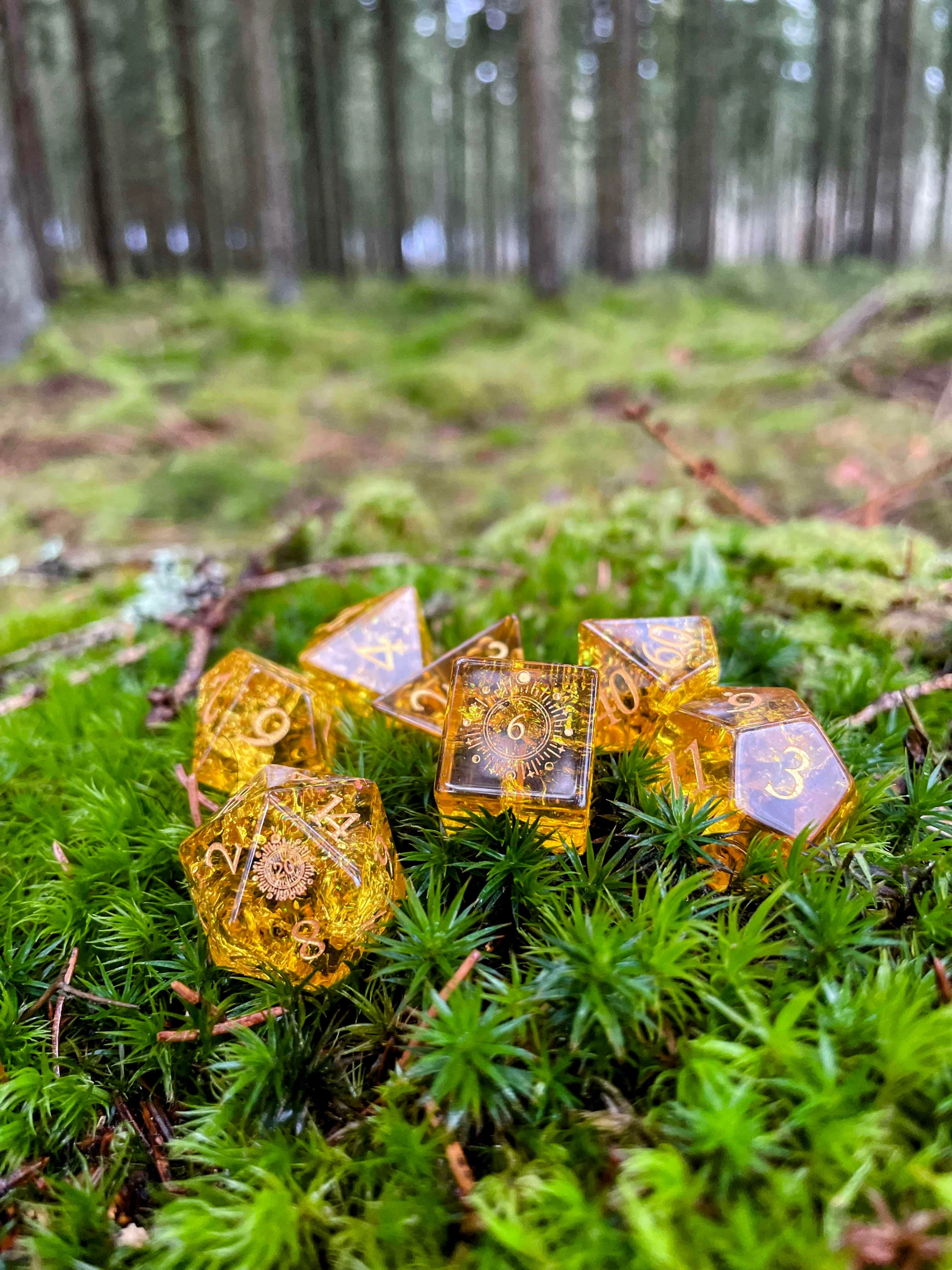 NordicDice Ædelsten og Krystal Gold dragon - roleplaying dice Exclusive