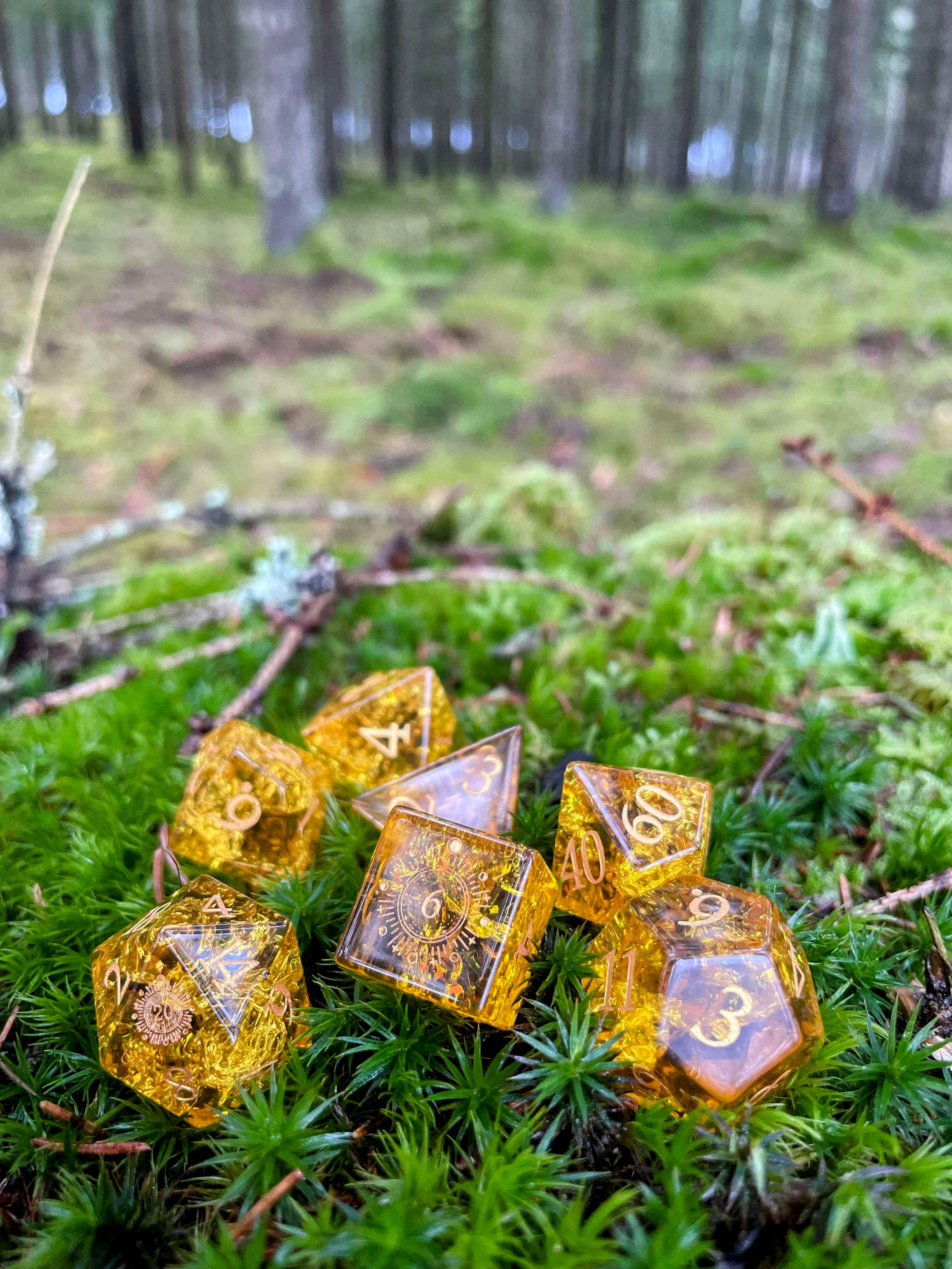 NordicDice Ædelsten og Krystal Gold dragon - roleplaying dice Exclusive