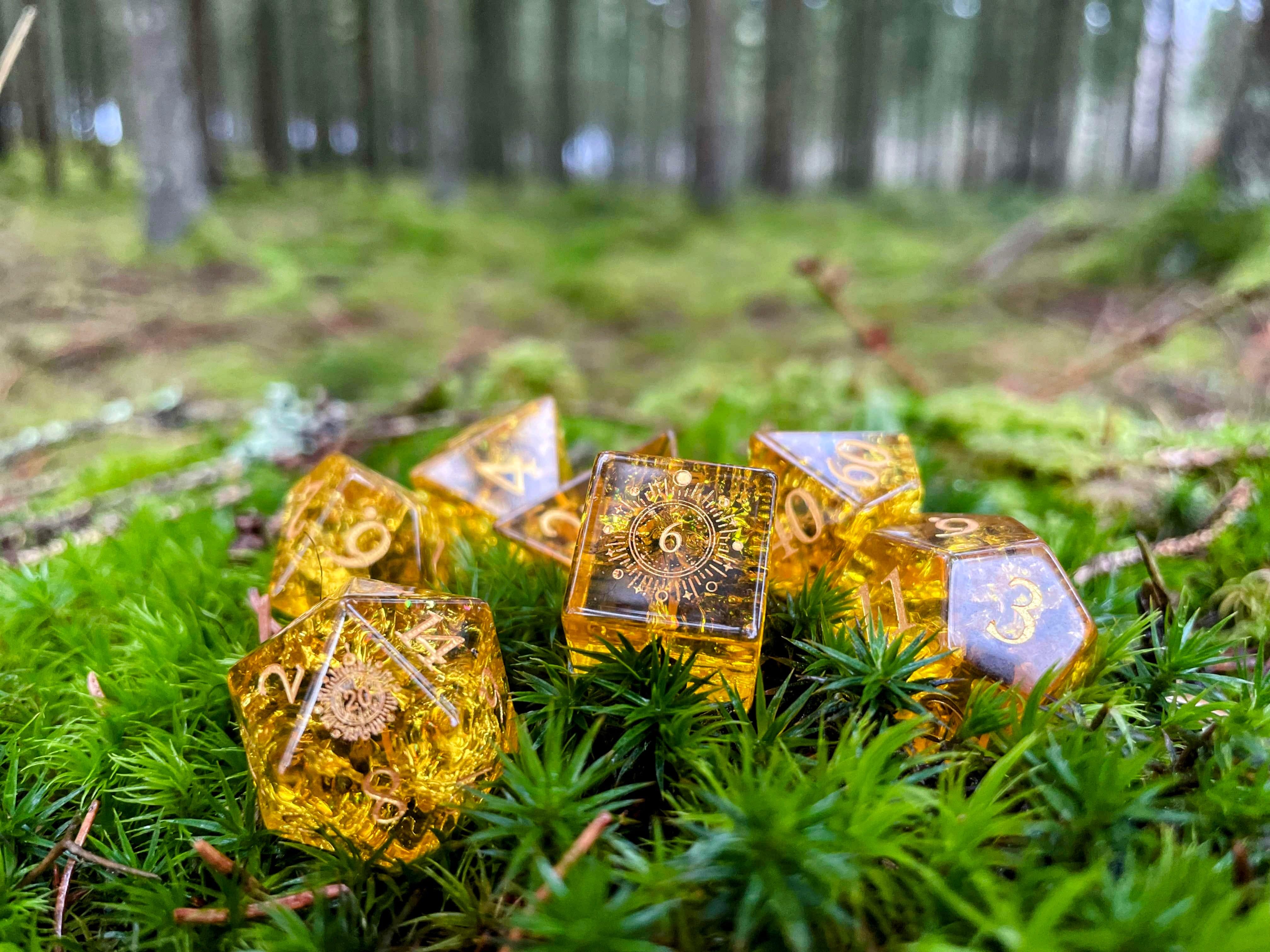 NordicDice Ædelsten og Krystal Gold dragon - roleplaying dice Exclusive