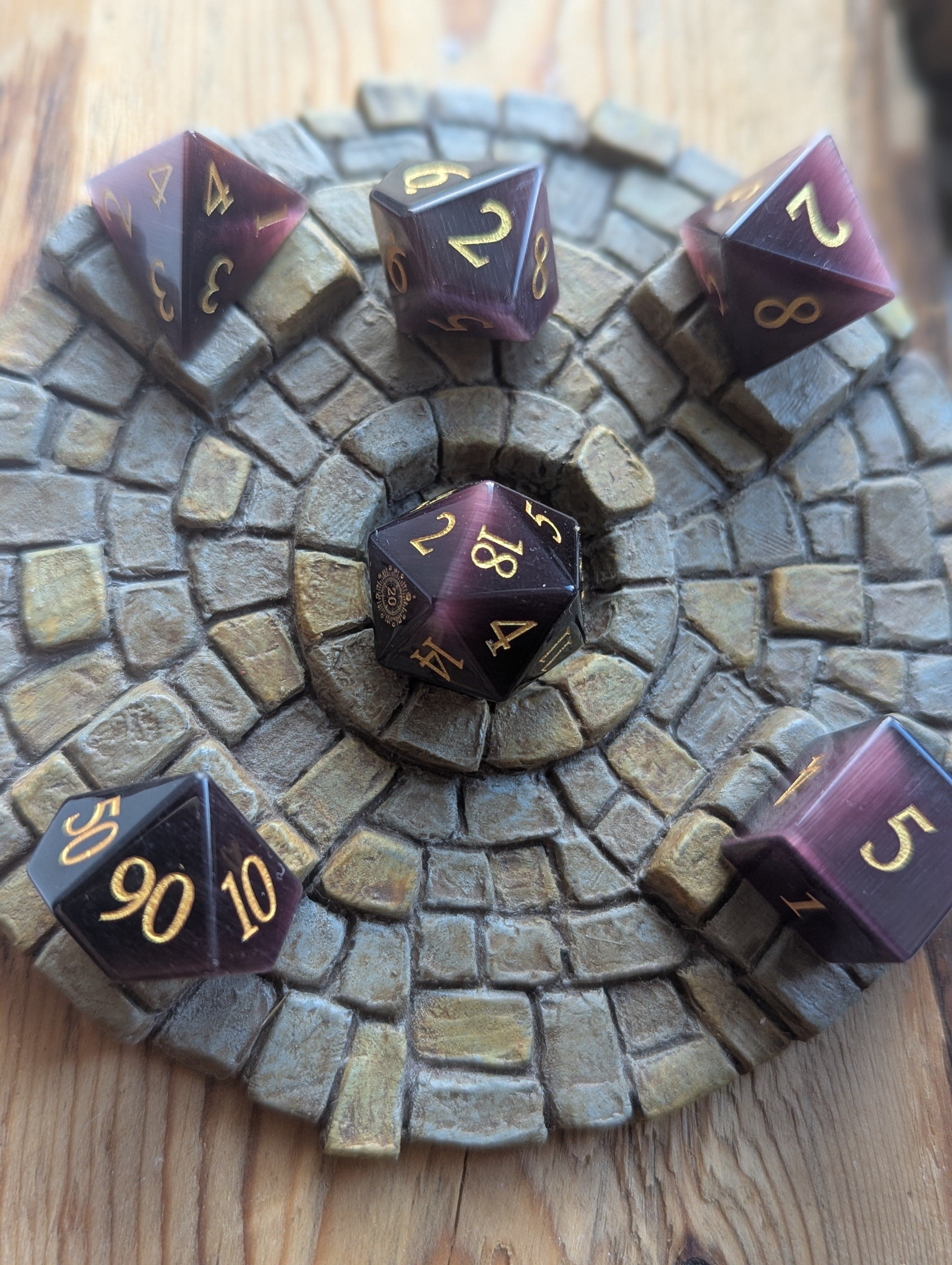 NordicDice Ædelsten og Krystal Purple cat eye - roleplaying dice Exclusive