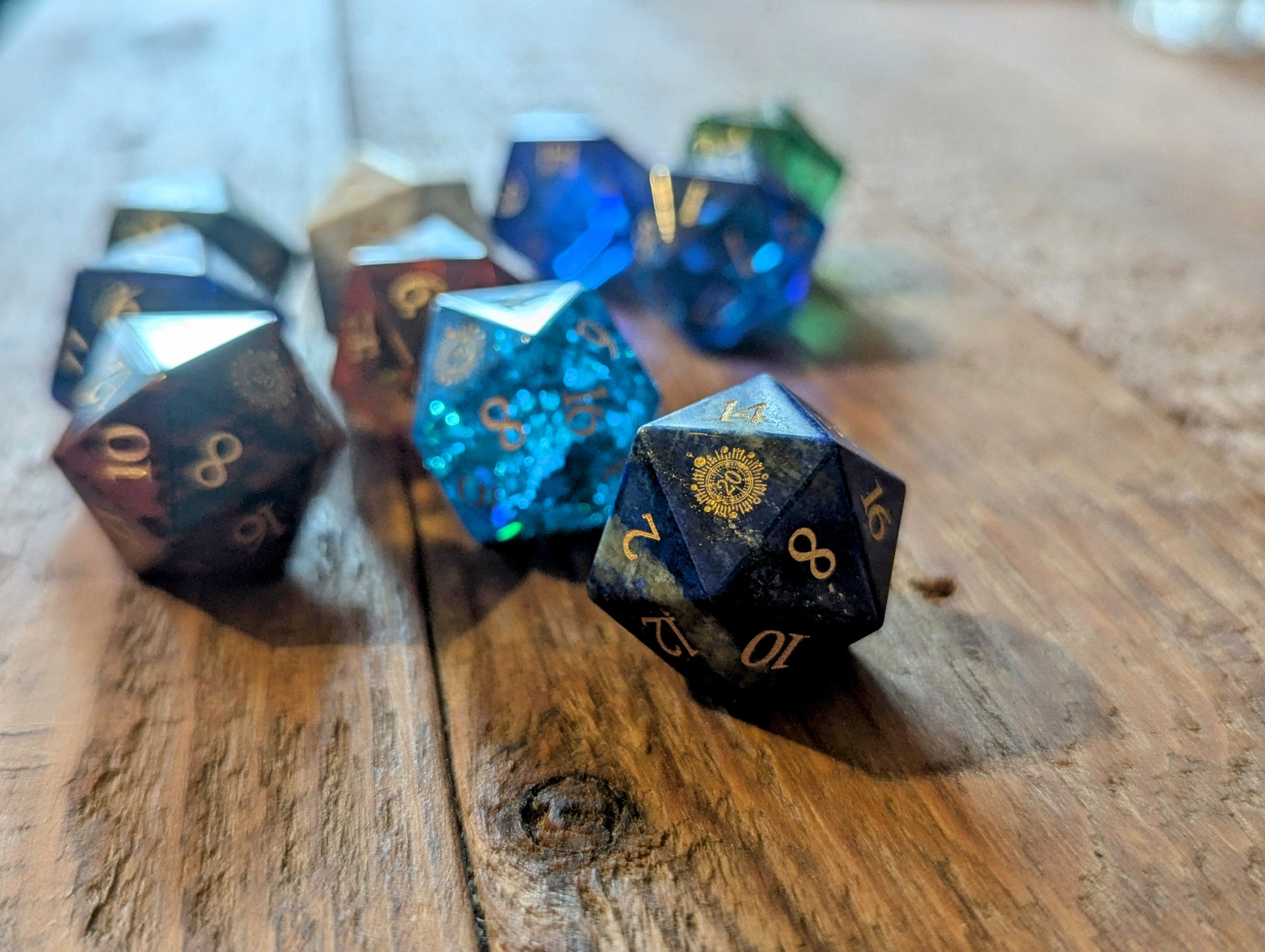 NordicDice Ædelsten og Krystal Random d20 Gem - roleplaying dice Exclusive