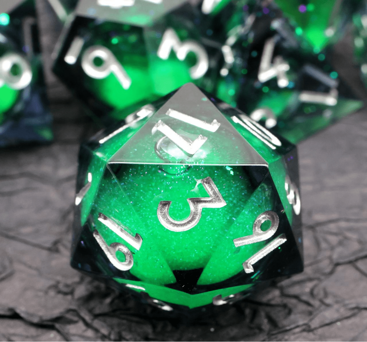 NordicDice Liquid dice Green Liquid Core - stardust rollespilsterninger