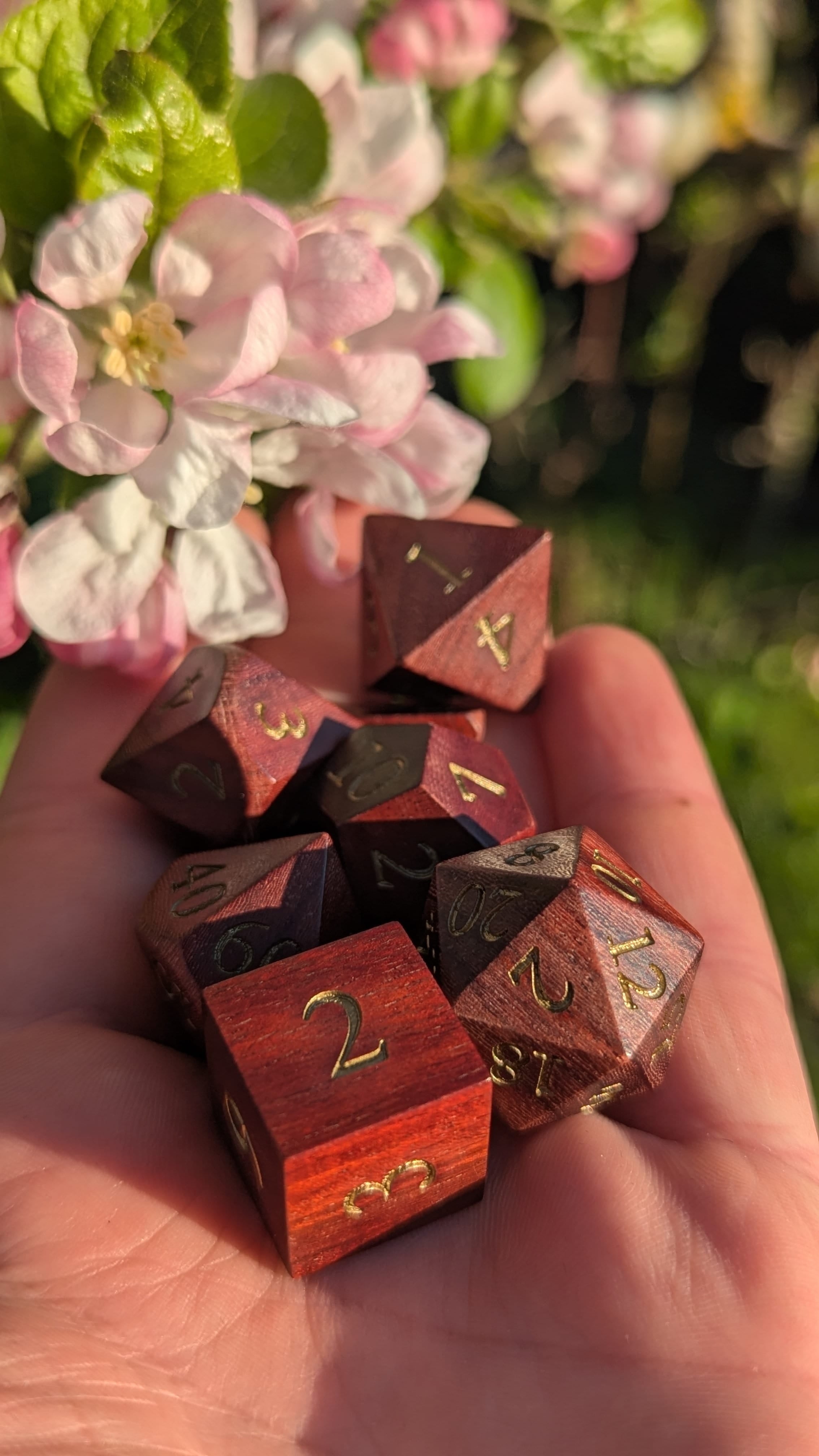 NordicDice Liquid dice Mørk træ - rollespilsterninger - 7 stk