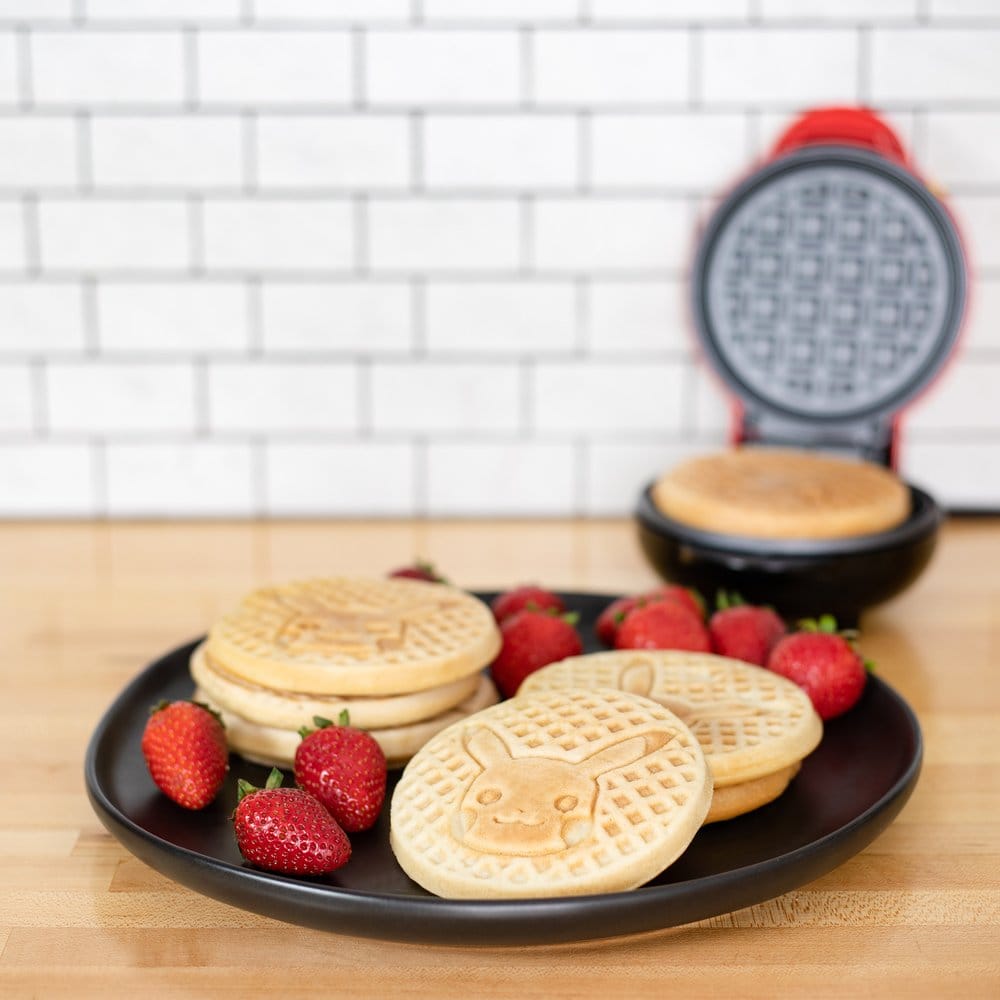 Uncanny Brands Pokémon Pokémon Mini Waffle Maker - Pikachu